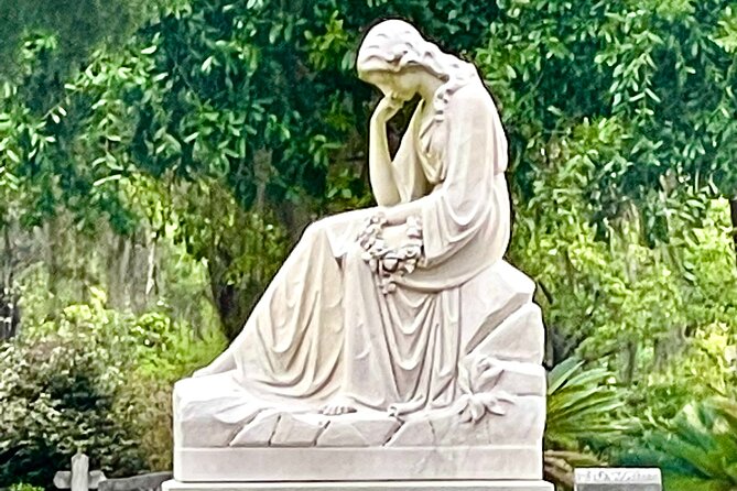 1-Hour Bonaventure Cemetery Golf Cart Guided Tour in Savannah - Who Will Enjoy This Tour Most