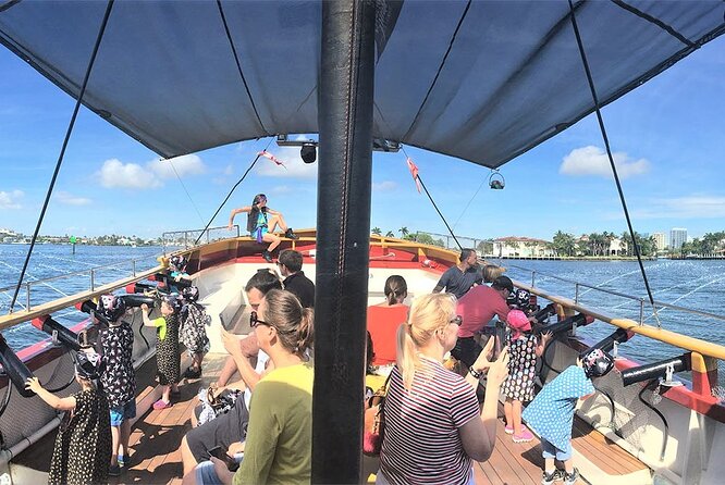 1-Hour Interactive Pirate Cruise (arrive 30 minutes early) - A good choice for birthdays, grandparents, and mixed-age groups