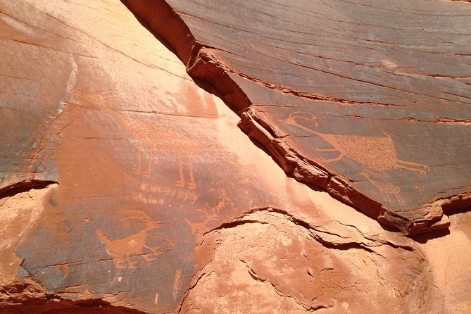 2.5 Hours of Monument Valley's Backcountry 4×4 Tour - Why the backcountry changes the Monument Valley experience