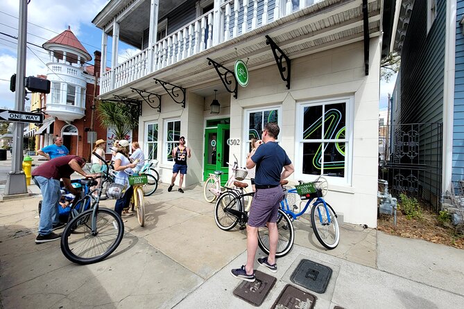 2-Hour Explore Savannah Bike Tour - Monterey Square and the SCAD buildings