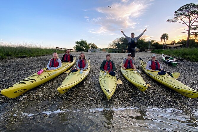 2-Hour Guided Kayak Eco Tour in Charleston - What the two-hour route feels like