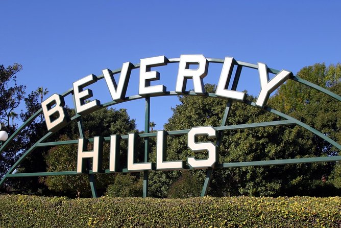 2-Hour Hollywood Bus Tour - The guide can make or break the ride