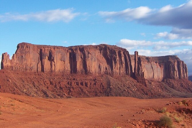 2 Hour Monument Valley Horseback Tour - Riding toward the West and East Mittens