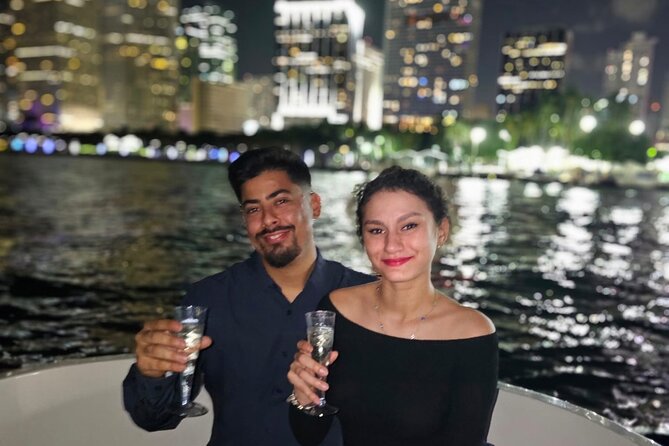 2 hrs Miami Private Boat Tour with Cooler, Ice, Bluetooth Stereo - Venetian Causeway and the alternate route