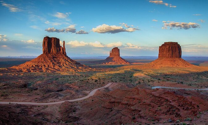 3 Hour Monument Valley Tour - The Mittens and John Ford’s Point