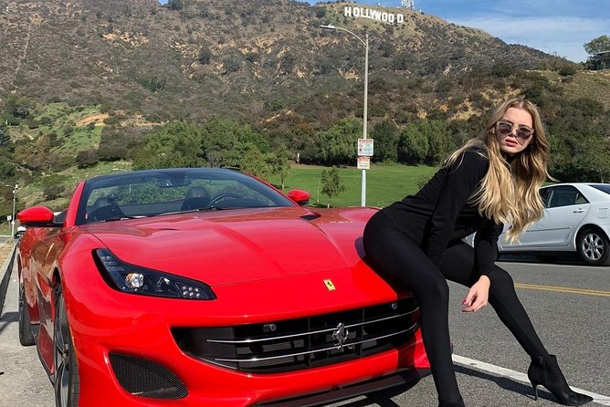 30-Minute Luxury Driving Tour: Explore Hollywood in a Ferrari - Guide style makes a short tour better