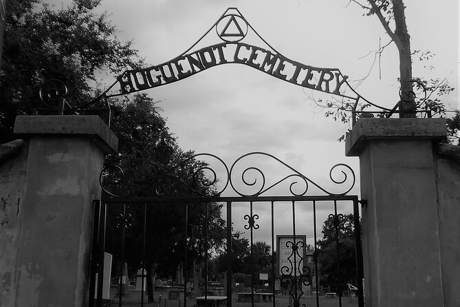 8pm Beyond the Grave Tour - Starting near A1A Ale Works at 8 p.m.