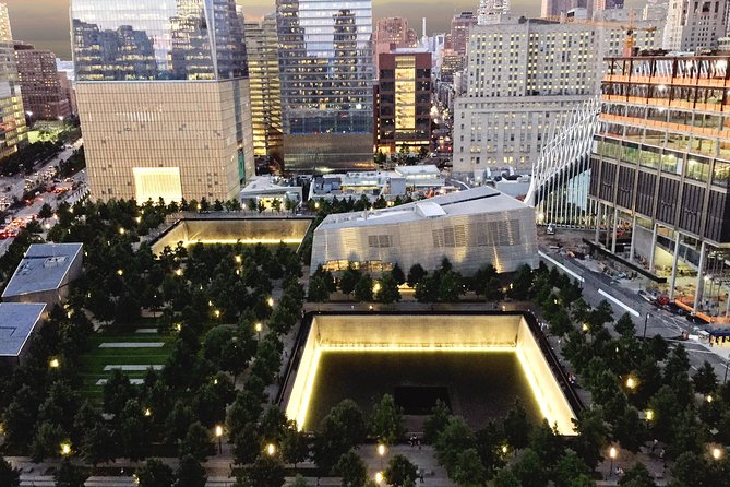 9/11 Memorial, Ground Zero Tour with Optional 9/11 Museum Ticket - St. Paul’s Chapel and the first stories of survival