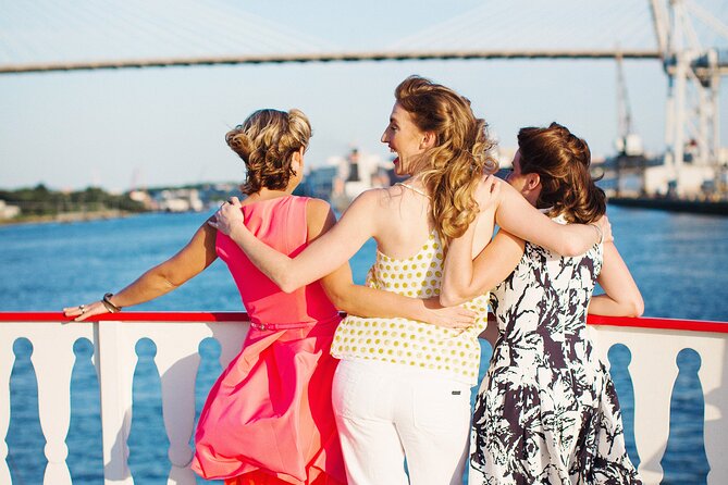 90-Minute Savannah Riverboat Sightseeing Cruise - Weather, comfort, and accessibility
