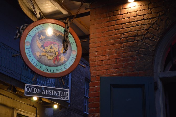 Adults Only Haunted Pub Crawl in New Orleans - Walking, weather, and group comfort