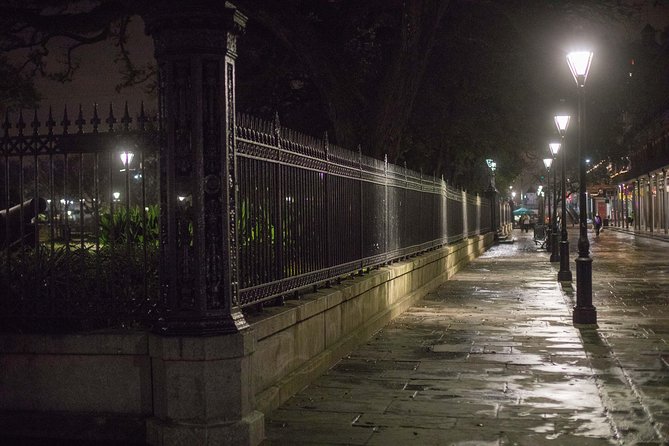 Adults-Only New Orleans Ghost, Crime, Voodoo, and Vampire Tour - Hellvision and the VIP upgrade