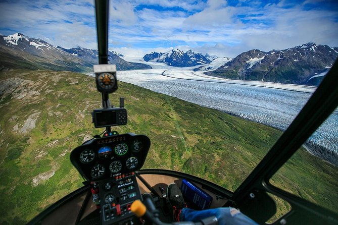 Alaska Helicopter Tour with Glacier Landing - 60 mins - ANCHORAGE AREA - Thirty minutes of changing views from the air