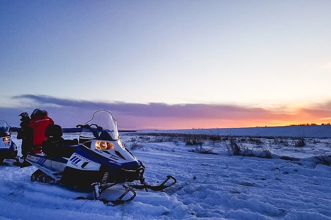 Alaska Snowmobile Adventure Tour - The Alaska Wild Lights meeting point and the finish