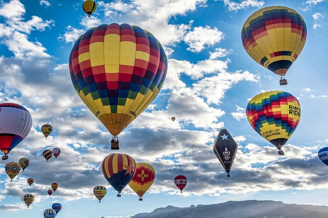 Albuquerque Hot Air Balloon Ride at Sunrise - Sparkling wine, snacks, and the flight certificate
