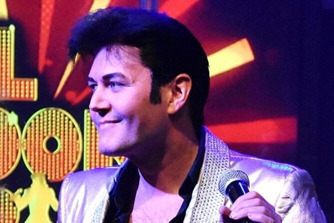 All Shook Up: Elvis Tribute Show at Alexis Park Resort Hotel - Why the small venue works