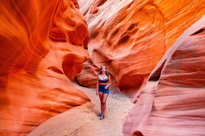 Antelope Canyon and Horseshoe Bend Day Trip from Las Vegas - Entering Lower Antelope Canyon