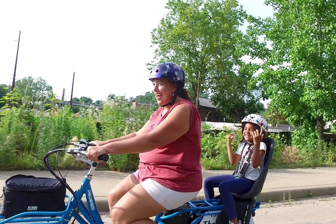 Asheville Historic Downtown Guided Electric Bike Tour with Scenic Views - Why an electric bike fits Asheville so well