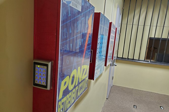 Bank Heist Escape Room Game for Private Group - Hosts who keep the room moving
