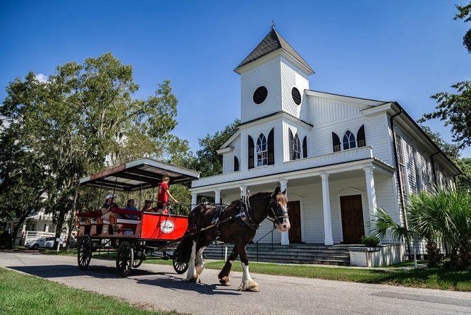 Beaufort’s #1 Horse & Carriage History Tour - Churches, homes, and movie locations