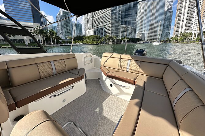 Best of Miami: Private Top-Rated Boat Charter & Guided Experience - The Miami Beach islands by boat