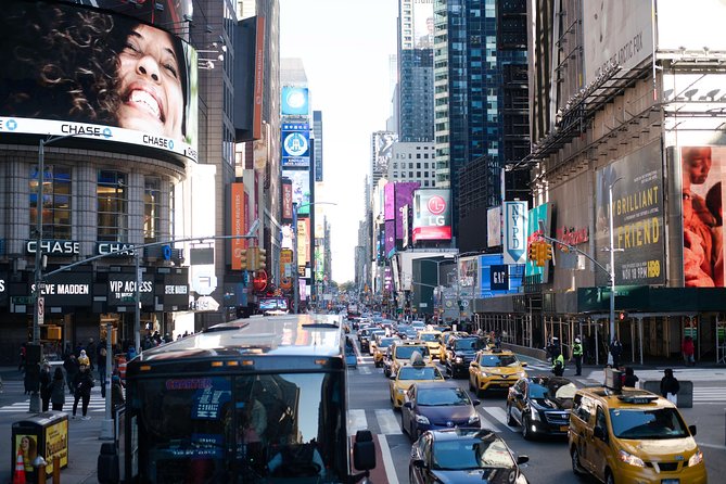 Big Bus NYC: Hop-On Hop-Off Sightseeing Tour by Open-top Bus - Hudson River stops: Pier 57, Hudson Yards, and Circle Line