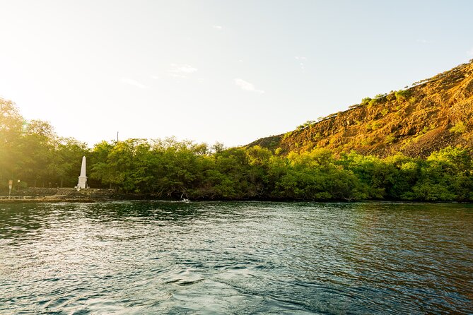 Big Island Historical Dinner Cruise to Kealakekua Bay - The return to Kona, sunset, and live music