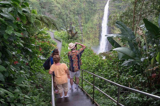 Big Island Waterfalls Tour with Swimming and Botanical Garden - Waipio Valley Lookout and the old ranch country