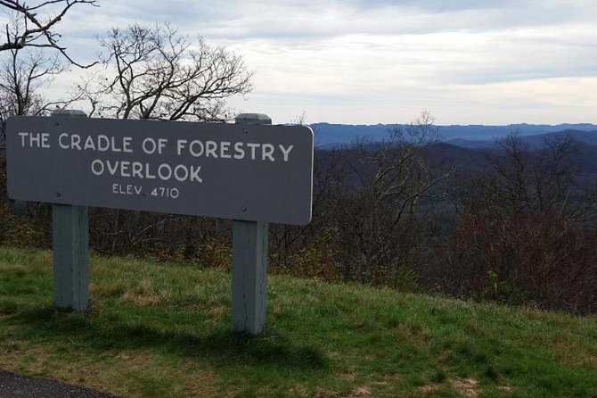 Blue Ridge Parkway Waterfalls Hiking Tour from Asheville - What to pack for the waterfall walk