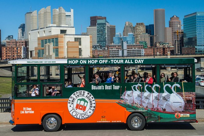 Boston Hop-On Hop-Off Trolley Tour with 13 Stops - Stop 5: Downtown Crossing and the Old State House