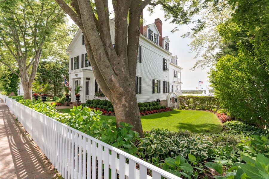 Boston: Martha's Vineyard Day Trip with Optional Island Tour - The three-hour guided island tour