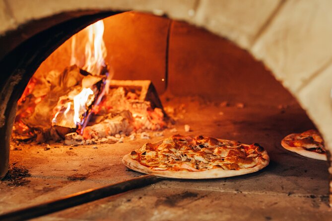 Boston Pizza Lovers Food and History Walking Food Tour - The Skinny House and Small-Scale North End Stories