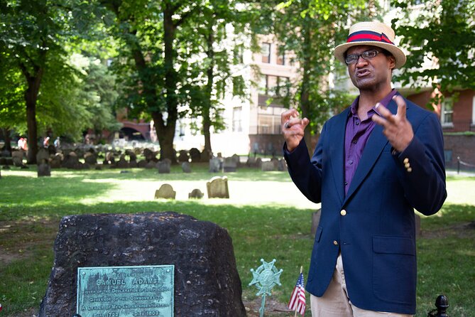 Boston's Freedom Trail: A Revolutionary Walking Tour - The Old Corner Bookstore and Old South Meeting House