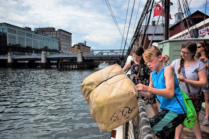 Boston Tea Party Ships and Museum Admission - Meeting the costumed Sons and Daughters of Liberty