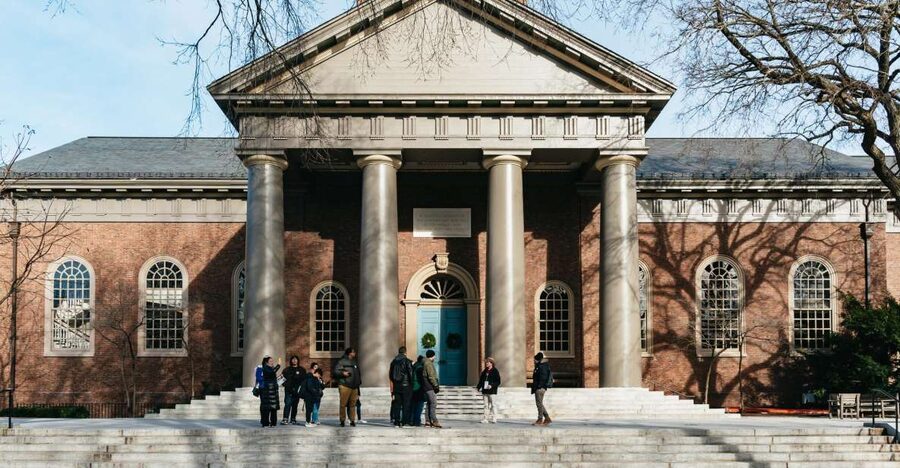 Cambridge: Harvard University Student-Guided Walking Tour - Who will enjoy this Harvard walk?