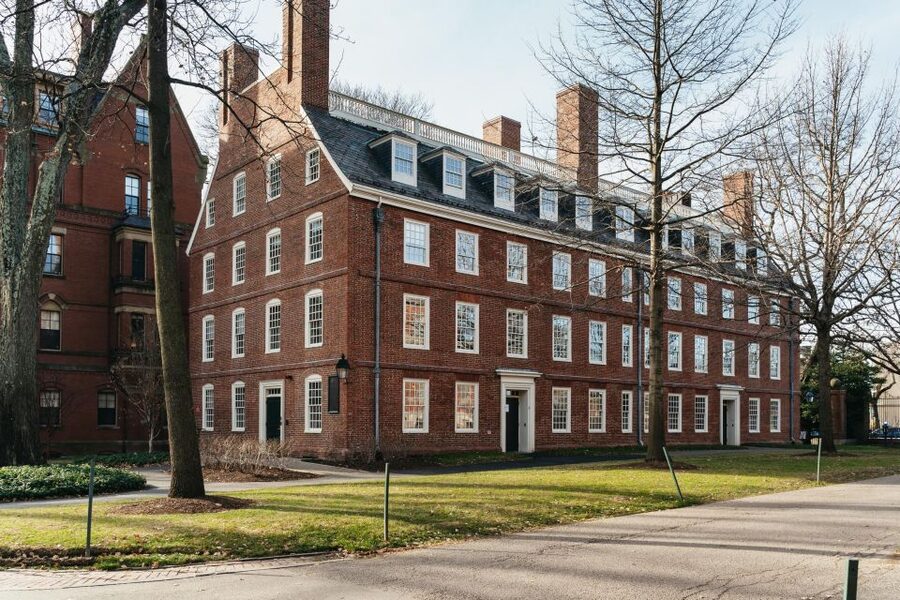Cambridge: Harvard University Student-Guided Walking Tour - Timing, weather, and group comfort