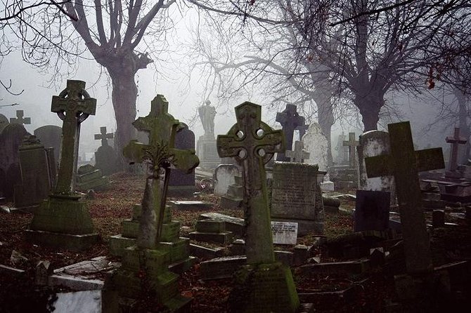 Cemetery and Ghost BYOB Bus Tour in New Orleans - Why this cemetery tour feels different