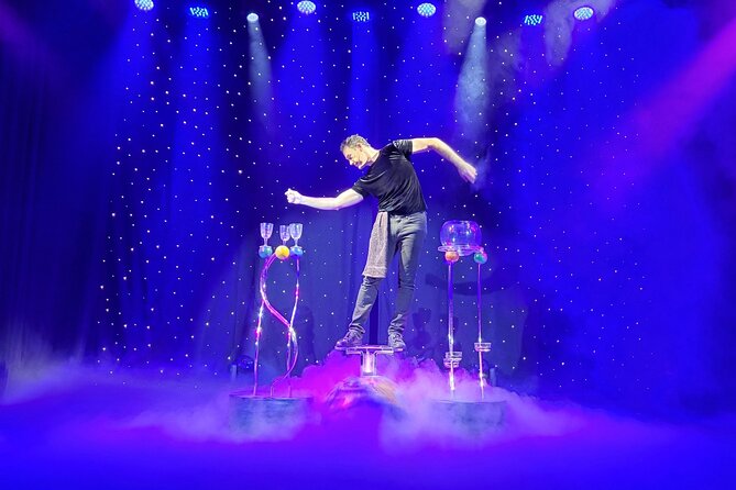 Charles Bach Wonders Magic and Illusion Show - Making an evening at Broadway at the Beach