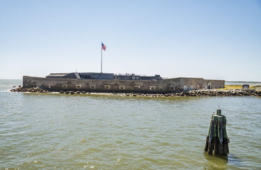 Charleston: Fort Sumter Entry Ticket with Roundtrip Ferry - One hour among the brick ruins