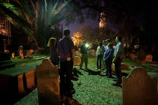 Charleston Ghost & Graveyard Night-Time Guided Walking Tour - The guides make a real difference