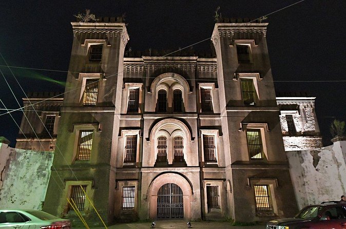 Charleston Haunted Jail Night-Time Walking Tour with Admission to Old City Jail - Is $40.50 a fair price?