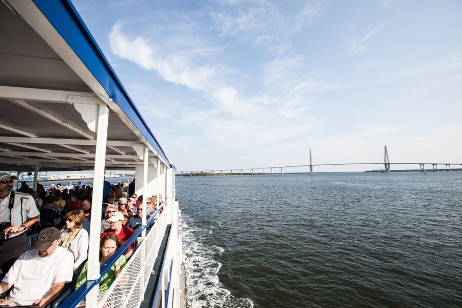 Charleston: Sightseeing Harbor Tour & Dolphin Watch - Key points at a glance