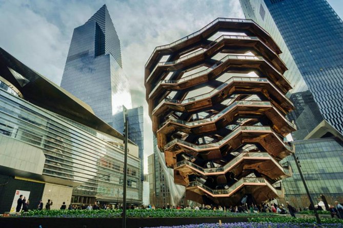 Chelsea Market and High Line Guided Food Tour - Finishing among the bold buildings of Hudson Yards