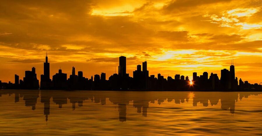 Chicago: 1.5-Hour Scenic Sunset Lake Cruise - Key points to know before you board