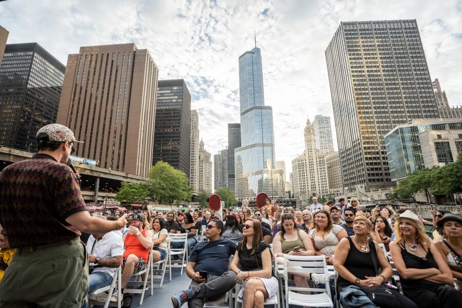 Chicago: 1.5-Hour Scenic Sunset Lake Cruise - Watching the boat pass through the Chicago Locks