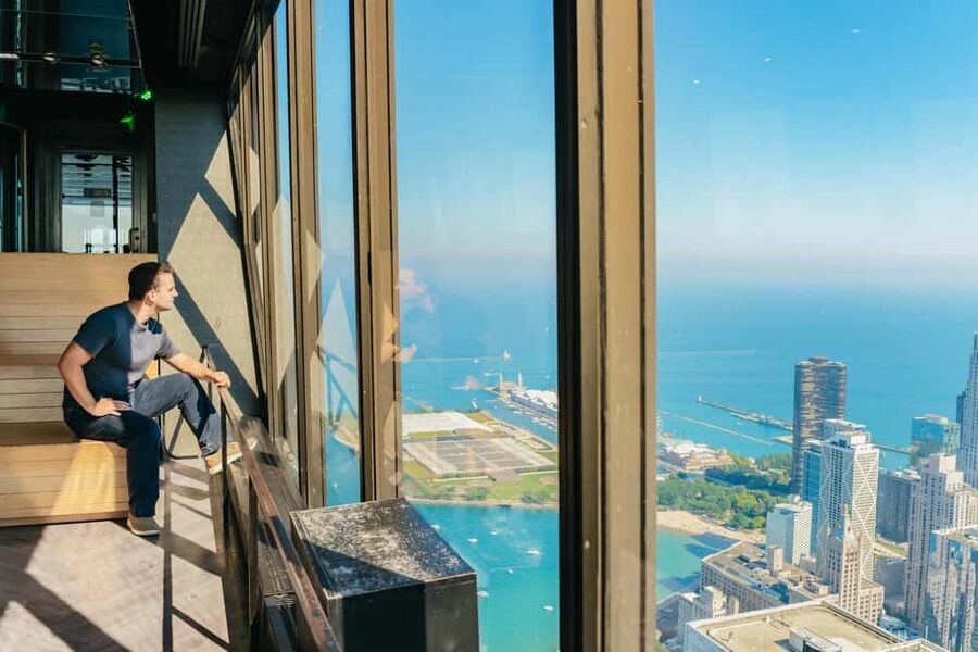 Chicago: 360 CHICAGO Observation Deck Ticket - CloudWalk Adds Color and Photo Opportunities