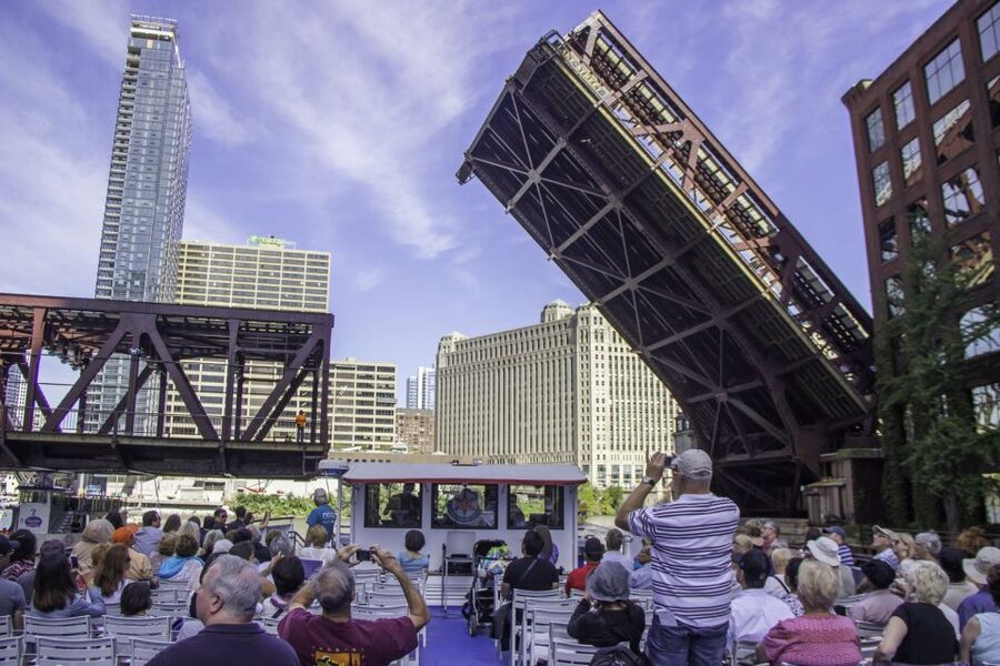 Chicago: 45-Minute Family-Friendly Architecture River Cruise - Key points to know before you book