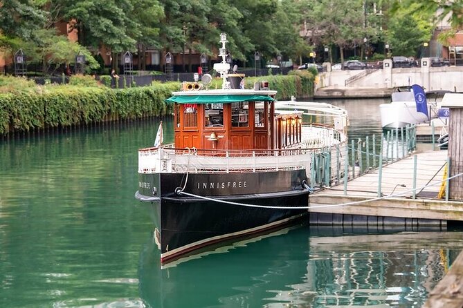 Chicago Architectural River Cruise - From Lake Point Tower to Navy Pier