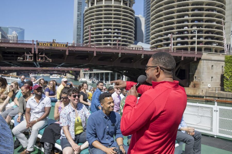 Chicago: Architecture Center Cruise on Chicago's First Lady - Boarding Chicago’s First Lady