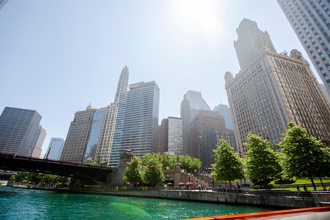Chicago Architecture River Cruise - The Guides Make or Break the Hour