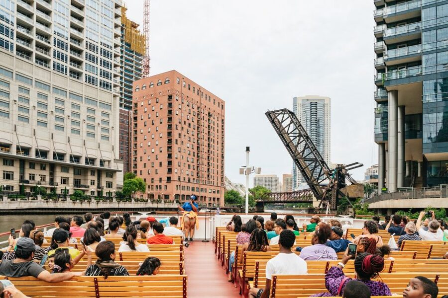 Chicago: Architecture River Cruise Skip-the-Ticket Line - Choosing between daytime, sunset, and night